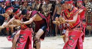 Pemenuhan hukum nikah adat dayak randi janah sarerangan. 13 Upacara Adat Kalimantan Barat Beserta Gambar Dan Penjelasannya