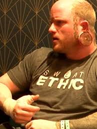 Texas man attacked during home invasion by suspect with Samurai sword