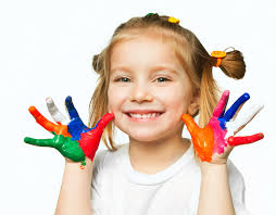 Contoh gambar pemandangan menggunakan pensil warna; 10 Aktiviti Fine Motor Skills Buat Anak Lupa Gajet