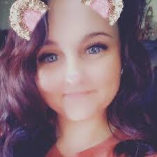 Mandy Hulse's Instagram, Twitter & Facebook