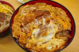b級グルメな日記 ありえないデカ盛のかつ丼が650円 味処つくし 大野城 料理 レシピ 食べ物のアイデア グルメ