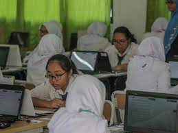 Propinsi jawa timur menempatkan 11 sekolahnya. Daftar Smp Mts Dengan Perolehan Hasil Un Terbaik Di Dki Jakarta News Liputan6 Com