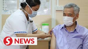 2 vaccines approved for use in singapore. Singapore Pm Gets His First Covid 19 Vaccine Jab Youtube