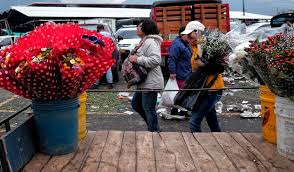 La primera amenaza para la celebración del día de la madre en colombia se centraba en el pico de contagio que se registra en bogotá y otras ciudades, pero a esto se sumó ahora el paro nacional que tiene bloqueadas varias carreteras y cerradas las entradas de varios. Habria Un Segundo Dia De La Madre En Colombia En 2020 La Fm