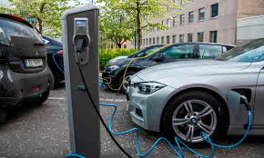 · tempat letak kereta mekanikal sistem berlapis boleh digunakan untuk mengatasi masalah kekurangan petak letak kereta. Norway Negara Pertama Di Dunia Yang Jual Lebih Banyak Kereta Elektrik Berbanding Petrol