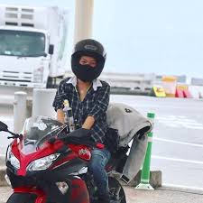 haru bikergirlさんはinstagramを利用しています 夏風邪ひいて熱出たー ツーリングまでに治ってー 皆様もお気をつけくだせえ kawasaki bikergirl ガールズバイカー mot motorcycle vehicles