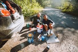 Kitchen aid & food checklist & easy camping recipes for breakfast, lunch, dinner, snack and drink. 10 Insanely Easy Camping Meals To Make Cooking Tools And Simple Recipes The Mandagies