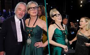 On friday, the ontario government announced the closure of performing arts venues. Meryl Streep Rouba A Cena Ao Surgir Rejuvenescida E Com Look Fashionista No Sag Awards Notas Glamurama