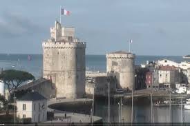 La météo conditionne les vacances, les promenades, les sorties en mer ou la pêche à pied. Souriez Ou Pas Vous Etes Filmes En Charente Maritime Actu La Rochelle