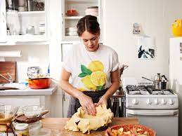 Alison Roman Is Back And Seemingly Charting A New Course Vanity Fair