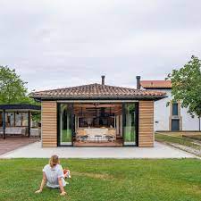 From new york city (nyc). House In Guemes Zooco Estudio Archello