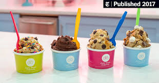 Die rührmischung mit der margarine und dem wasser in ein hohes gefäß geben und mit einem mixer (rührbesen) auf niedrigster stufe zu einem teig vermengen. Go Ahead And Eat This Cookie Dough The New York Times