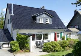 Ferienhaus mit 6 ferienwohnungen im sauerland direkt am wald. Ferienhauser Ferienwohnungen Mit Kamin Im Sauerland Mieten Urlaub Im Sauerland