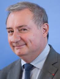 Il est, à ce jour, le plus jeune maire de france. Jean Luc Moudenc Wikipedia