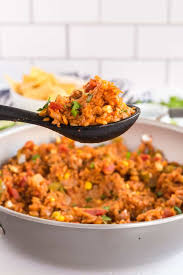 Cook and stir ground beef until browned and crumbly, 5 to 7 minutes. Spanish Rice With Ground Beef Easy One Pot Method Valerie S Kitchen