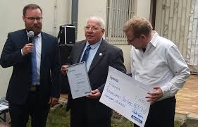 Die bank betreibt über 80 filialen sowie spezialisierte immobilienfinanzcenter in nrw und niedersachsen. Die Sonne Lacht Zum 90 Jahrigen Geburtstag Oberhausen