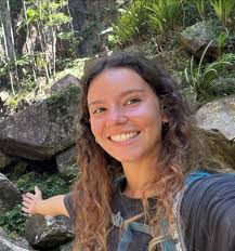 Are there any cash work opportunities in Cessnock for a qualified baker and  pastry chef?