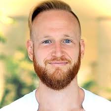 Brian 'Hunk Hands' Crabtree (@hunkhands_real) • Threads, Say more