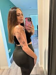 Check out more of my milfy self @Savannahscollection Link below nudes by  Superthick_Savannah