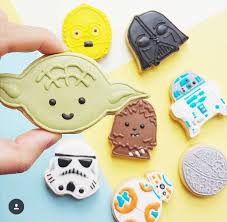 Star Wars Biscuits Yoda Stormtrooper Darthvadar Starwars Star Wars Cookies Star Cookies Star Wars Gifts
