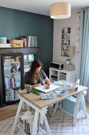 Pour beaucoup de personnes, c'est un travail à domicile pour arrondir ses fins de mois qui rémunère assez bien. 5 Conseils Pour Creer Une Ambiance De Travail Chez Soi Home By Marie