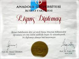 Anadolu üniversitesi 2011 yılı itibari ile bu şekilde verdiği diplomalara bu diploma alan 2008 yılında verilen diploma örneği; Aof Den Mezun Olunca Diplomada Ne Yazar Aof Dersleri