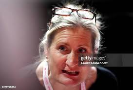 Emma Thacker of Loughborough Lightning reaches for the ball during... News  Photo