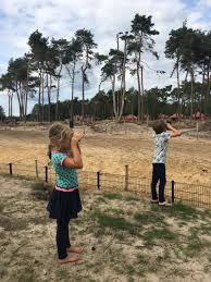 Vanaf 16:00 uur kunnen wij in de safari lodge op de beekse bergen door middel van het intoetsen van de pincode. Safari Resort Beekse Bergen De Nieuwe Huisjes Review