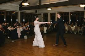 Kaitlyn Jake S Winter Arrowhead Golf Course Wedding Golf Course Wedding People Getting Married Getting Married