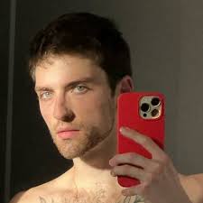 Sean Howe (@sean_howe) • Instagram photos and videos