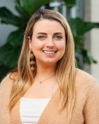 Kara Schwartz's Instagram, Twitter & Facebook