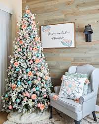Flower Christmas Tree 5 Gorgeous Floral Christmas Trees Better Homes Gardens