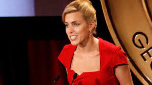 She shows us a store now. Former Cbs News Journalist Clarissa Ward Joins Cnn The Hollywood Reporter