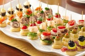Find recipes here for classic holiday hors d'oeuvres that make the most mac and cheese bites with a crunchy breadcrumb coating make a great cold weather appetizer and they're a neat way to use up leftover macaroni and. Vorspeisen Vorspeisen Wir Machen Sie Warm Und Kalt Glatt Oder Knusprig L Appetizers For Party Appetizers Easy Food