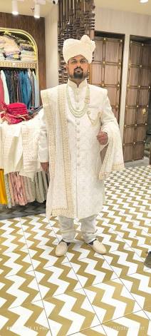 Vibrant Apparel Markets of Aminabad, AI generated