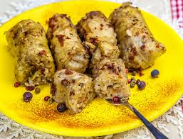 Restul de varza il taiem fideluta. Reteta De Sarmale De Post Depozitul De Retete