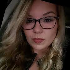 Elsa Kao's Instagram, Twitter & Facebook