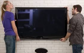 Evde salonun duvarına 32inc lcd tv yi kullanışlı olması açısından yerden kaç cm (tvnin altından yere olan uzaklık) olmalı? Kac Inc Tv Almali Odaniza Uygun Buyuklugu Bulun Ev Gezmesi