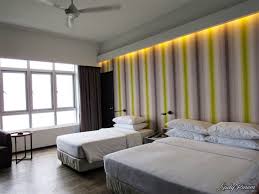 Hotel type:eco hotel, business hotel, spa hotel, resort. Touring At World S Largest Hotel In Resorts World Geting Lady Pinem