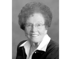 Della Bowen's Instagram, Twitter & Facebook