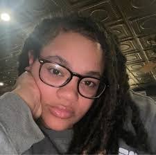 Mia Boles's Instagram, Twitter & Facebook