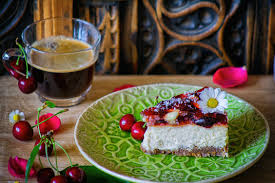 Die sauerkirschen in ein sieb schütten und gut abtropfen… Kirsch Bananen Kuchen