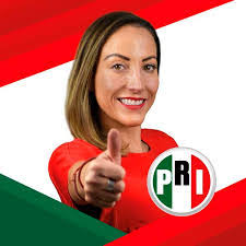 Elisa Tamayo's Instagram, Twitter & Facebook