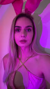 Stacy Swan's Instagram, Twitter & Facebook