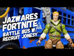 Drop into battle with the moose toys fortnite battle royale collection battle bus. New Jazwares Fortnite Battle Bus W 4 Recruit Jonesy Action Figure Toy Of The Year Review Youtube