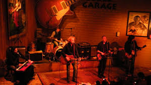 Blues garage hosts concerts for a wide range of genres from artists such as andy fairweather low, the steel woods, and ray wilson, having. Konzert Bericht Blue Rose Christmas Party 2009 Hannover