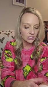 Jenn Mack's Instagram, Twitter & Facebook