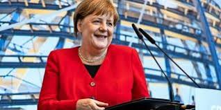 März, vom deutschen bundestag zur kanzlerin gewählt und anschließend vereidigt werden. Zdf Packt Aus So Streng Sind Die Vorschriften Von Bundeskanzlerin Angela Merkel