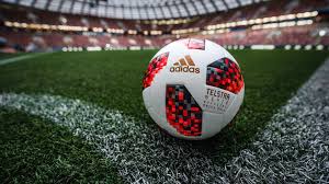 Fussball telstar im produktvergleich zum kaufen | kategorie fußball. Fifa Fussball Wm 2018 Nachrichten Adidas Football Enthullt Den Offiziellen Spielball Fur Die K O Phase Fifa Com