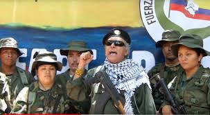 Este martes, semana ha publicado que jesús santrich fue abatido en venezuela en medio de un. Santrich Aparece Armado En Otro Video De Disidentes